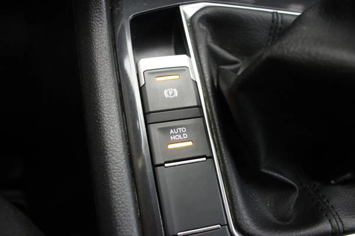 1.4 TSI ATC Comfortline Business - Carplay, Navi, Clima, Adapt. Cruise