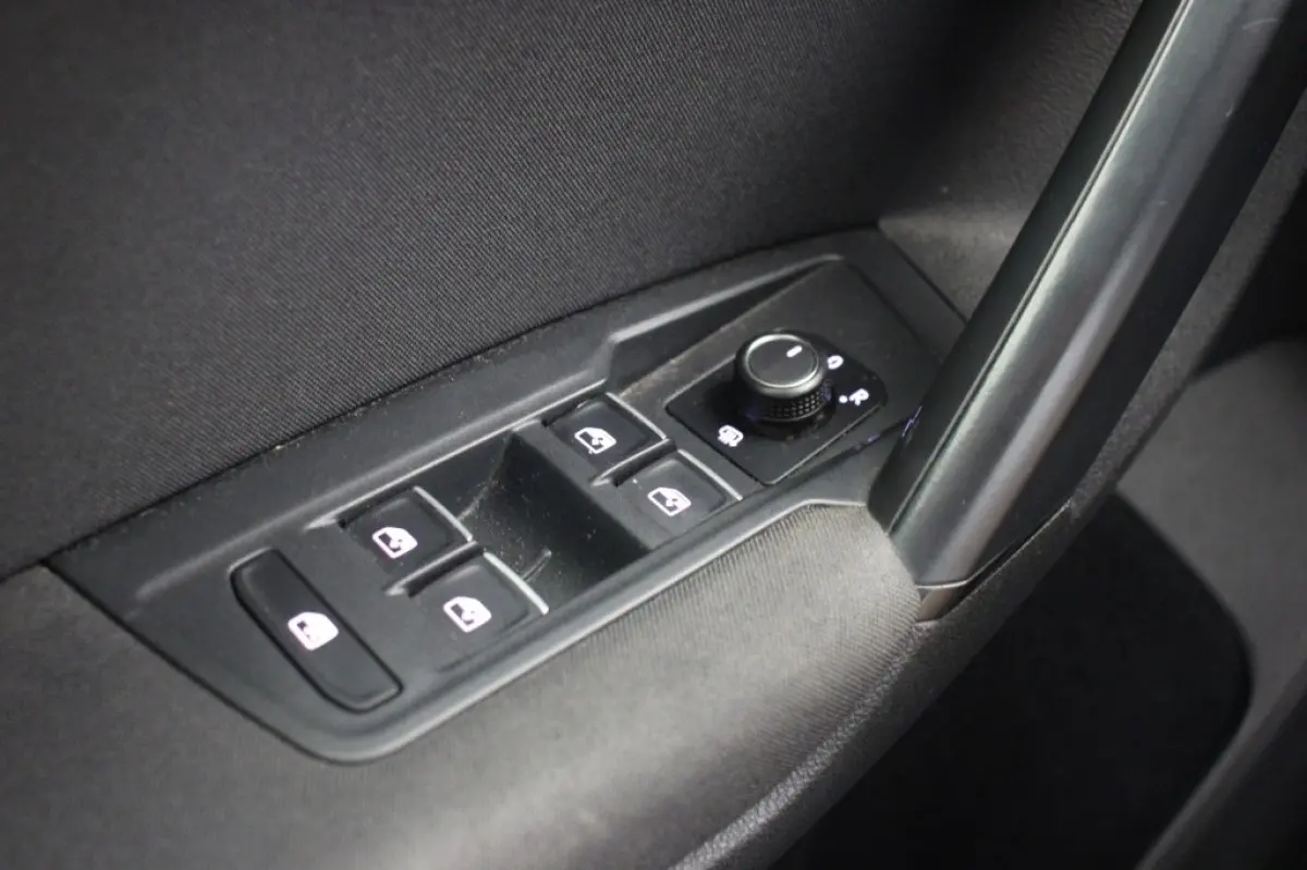 1.4 TSI ATC Comfortline Business - Carplay, Navi, Clima, Adapt. Cruise