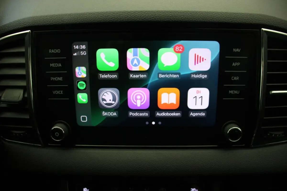 1.0 TSI Business Edition - Panorama, Carplay, Cruise, Clima