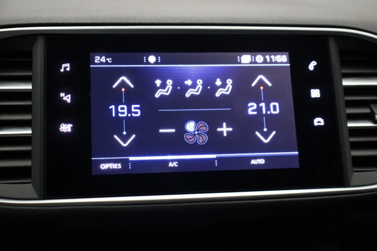 1.5 BlueHDI Allure - Carplay, Massage, Stoelverw. Trekhaak