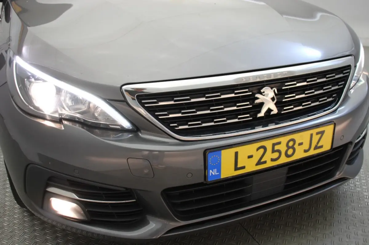1.5 BlueHDI Allure - Carplay, Massage, Stoelverw. Trekhaak