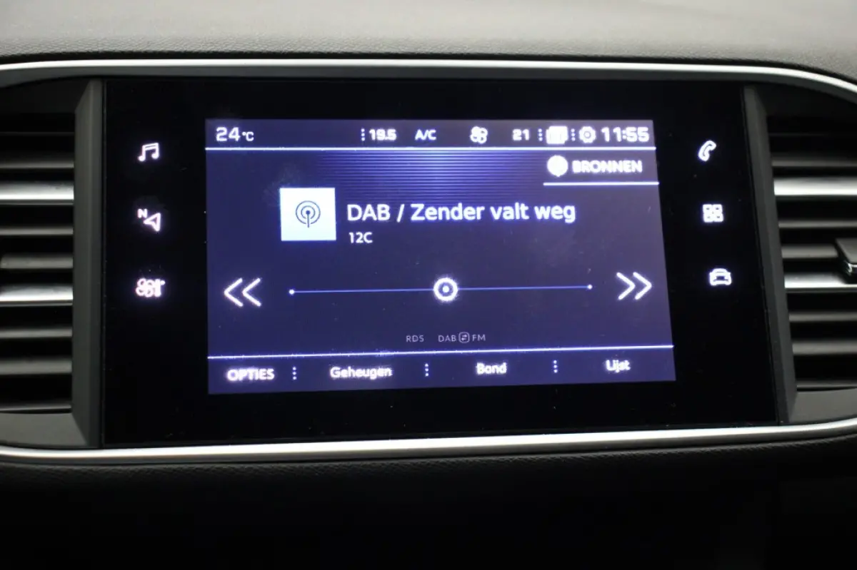 1.5 BlueHDI Allure - Carplay, Massage, Stoelverw. Trekhaak