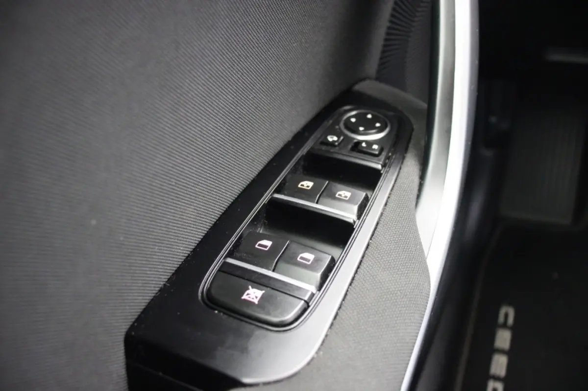 1.0 T-GDi MHEV DynamicLine - Carplay, Navi, Camera