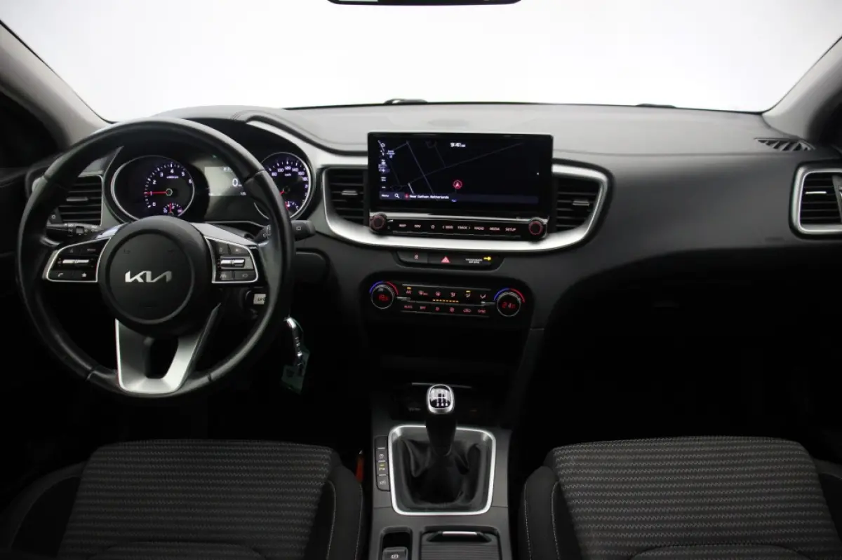 1.0 T-GDi MHEV DynamicLine - Carplay, Navi, Camera