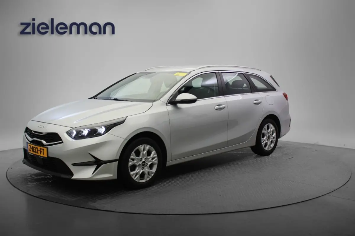 1.0 T-GDi MHEV DynamicLine - Carplay, Navi, Camera