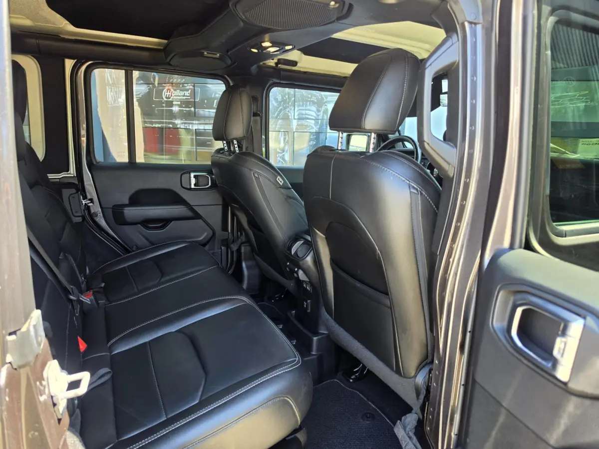 4xe 380 80th Anniversary|plug in hybrid