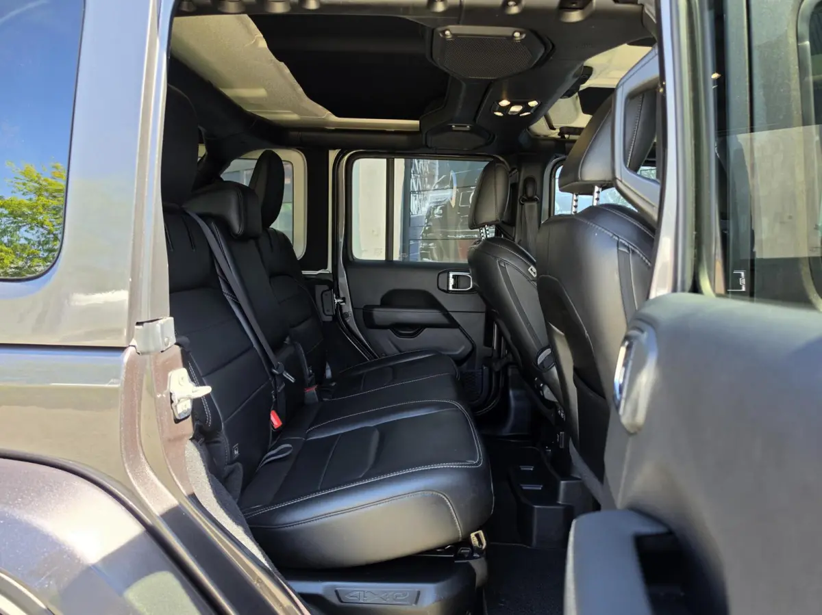 4xe 380 80th Anniversary|plug in hybrid