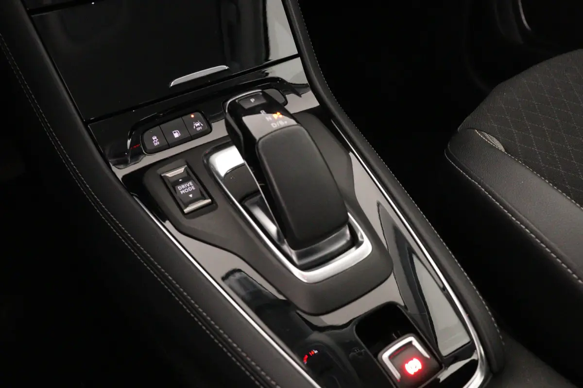 1.6 Turbo Hybrid Business Elegance | Dealer Onderhouden! | SOH 94% | LED | AGR | Camera | Navi | Clima | BLIS | Parkeersensoren | Lichtmetalen Velgen