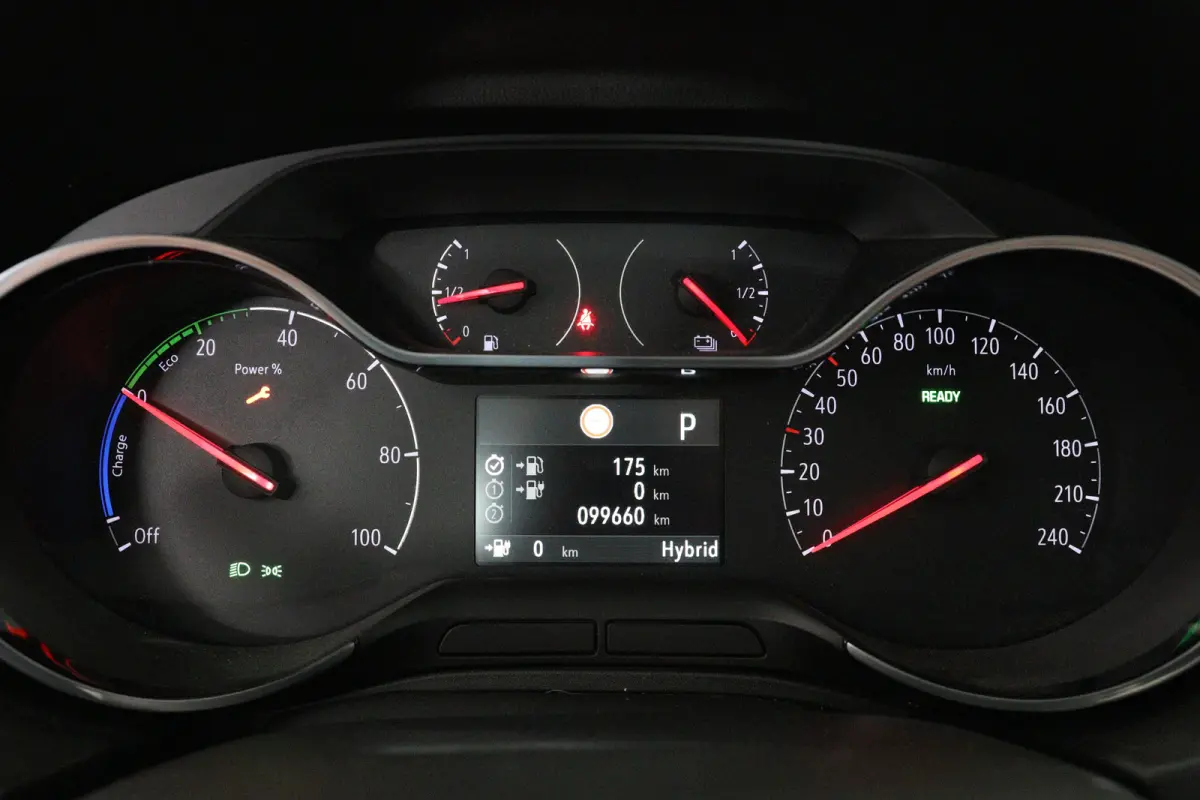 1.6 Turbo Hybrid Business Elegance | Dealer Onderhouden! | SOH 94% | LED | AGR | Camera | Navi | Clima | BLIS | Parkeersensoren | Lichtmetalen Velgen