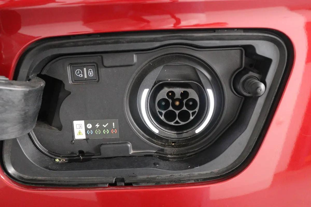 1.6 Turbo Hybrid Business Elegance | Dealer Onderhouden! | SOH 94% | LED | AGR | Camera | Navi | Clima | BLIS | Parkeersensoren | Lichtmetalen Velgen