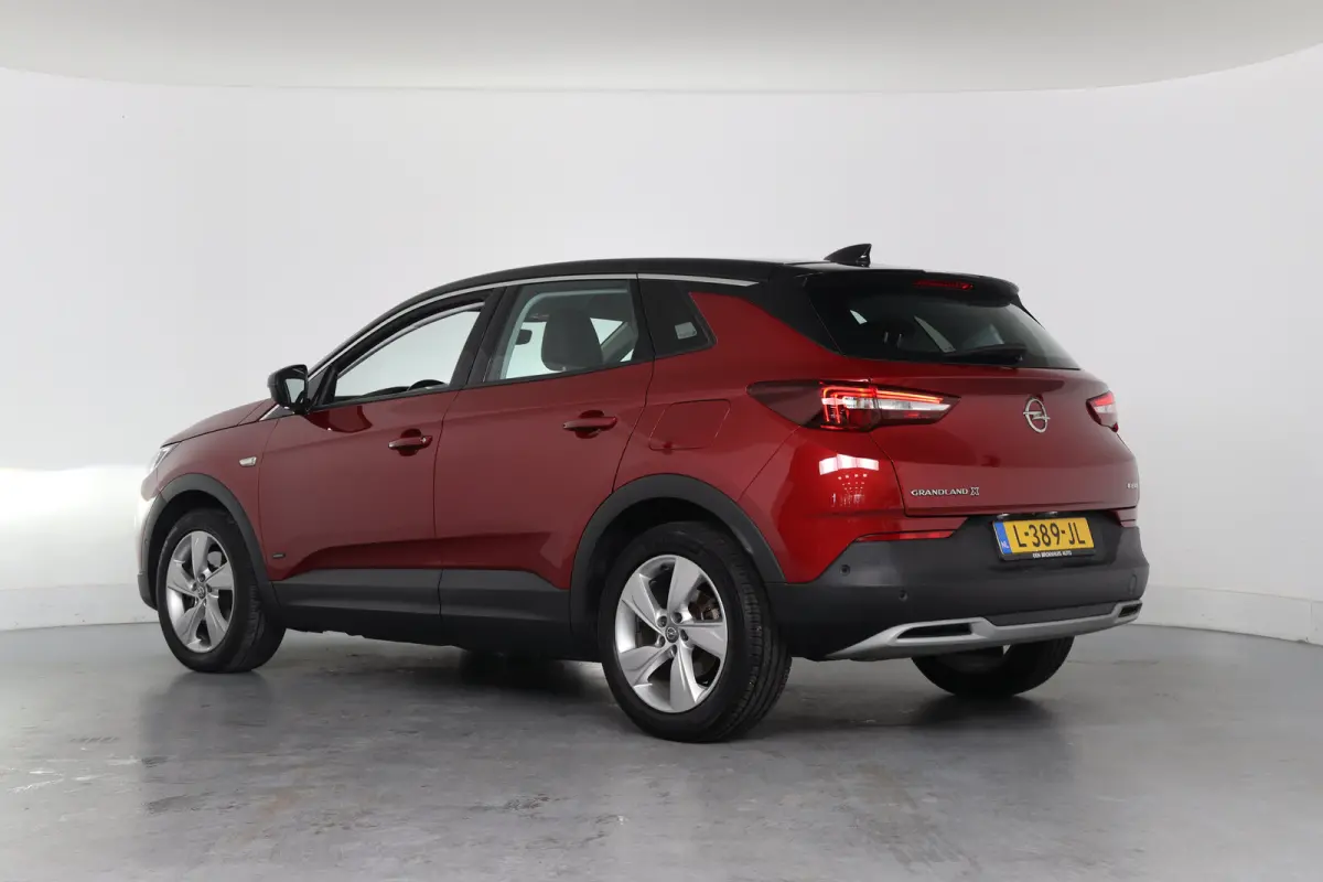 1.6 Turbo Hybrid Business Elegance | Dealer Onderhouden! | SOH 94% | LED | AGR | Camera | Navi | Clima | BLIS | Parkeersensoren | Lichtmetalen Velgen