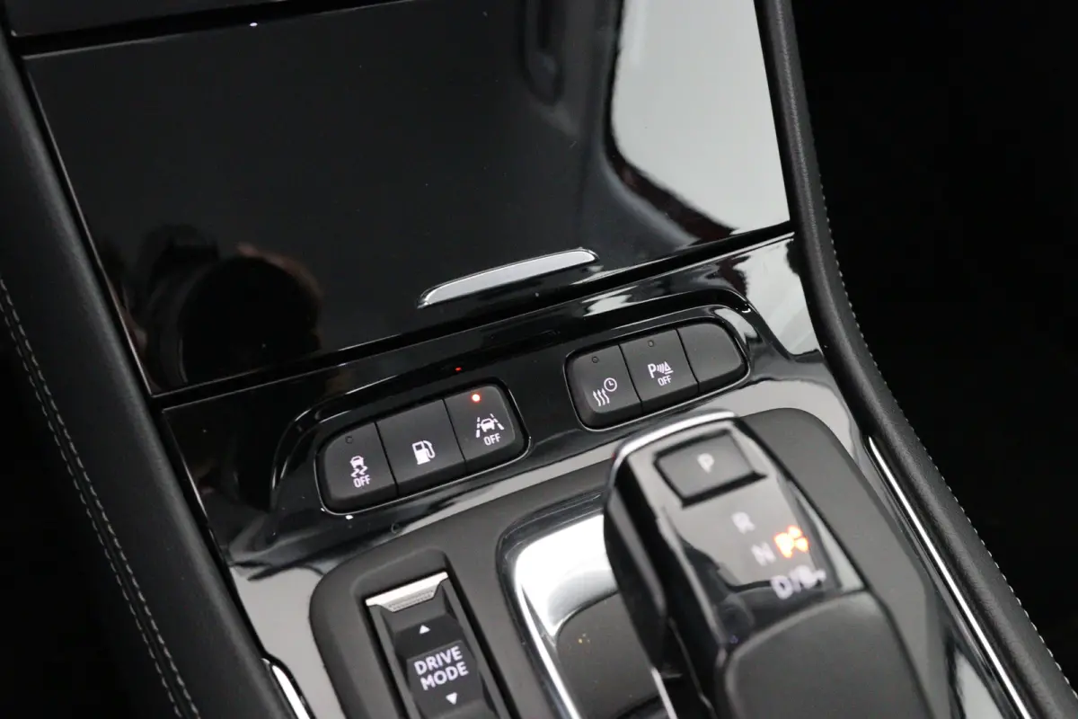 1.6 Turbo Hybrid Business Elegance | Dealer Onderhouden! | SOH 94% | LED | AGR | Camera | Navi | Clima | BLIS | Parkeersensoren | Lichtmetalen Velgen