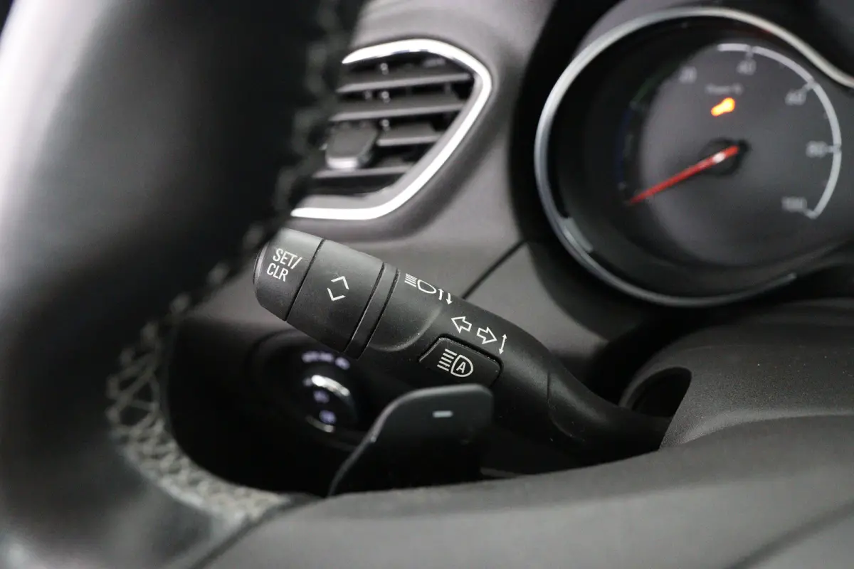 1.6 Turbo Hybrid Business Elegance | Dealer Onderhouden! | SOH 94% | LED | AGR | Camera | Navi | Clima | BLIS | Parkeersensoren | Lichtmetalen Velgen