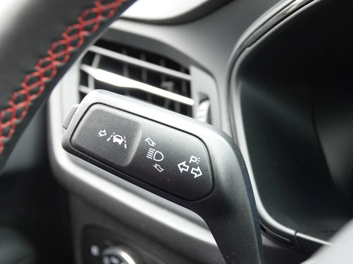 1.0 EcoBoost Hybrid 125PK ST Line X WINTER PACK | CAMERA | NAVI | CRUISE