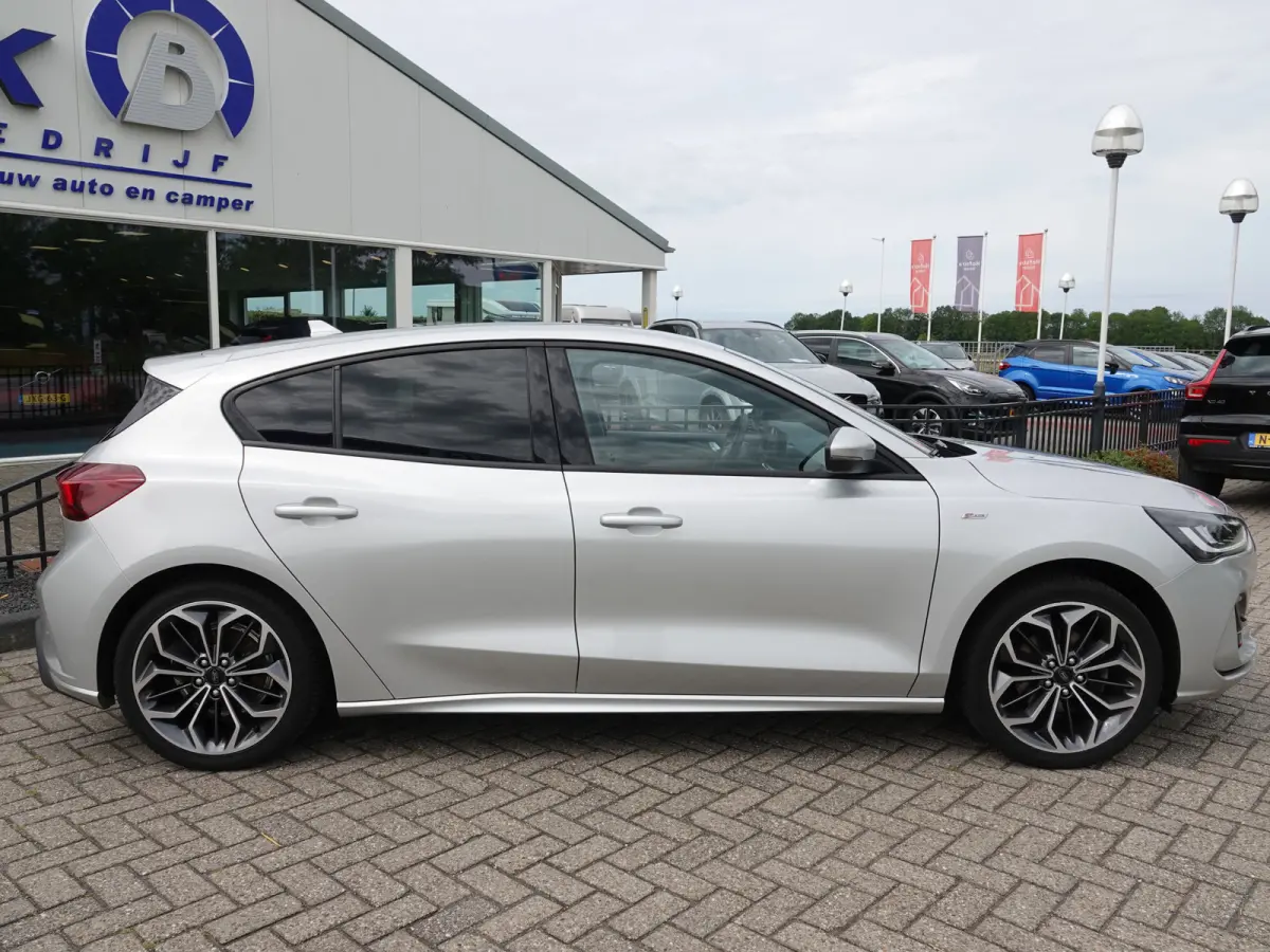 1.0 EcoBoost Hybrid 125PK ST Line X WINTER PACK | CAMERA | NAVI | CRUISE