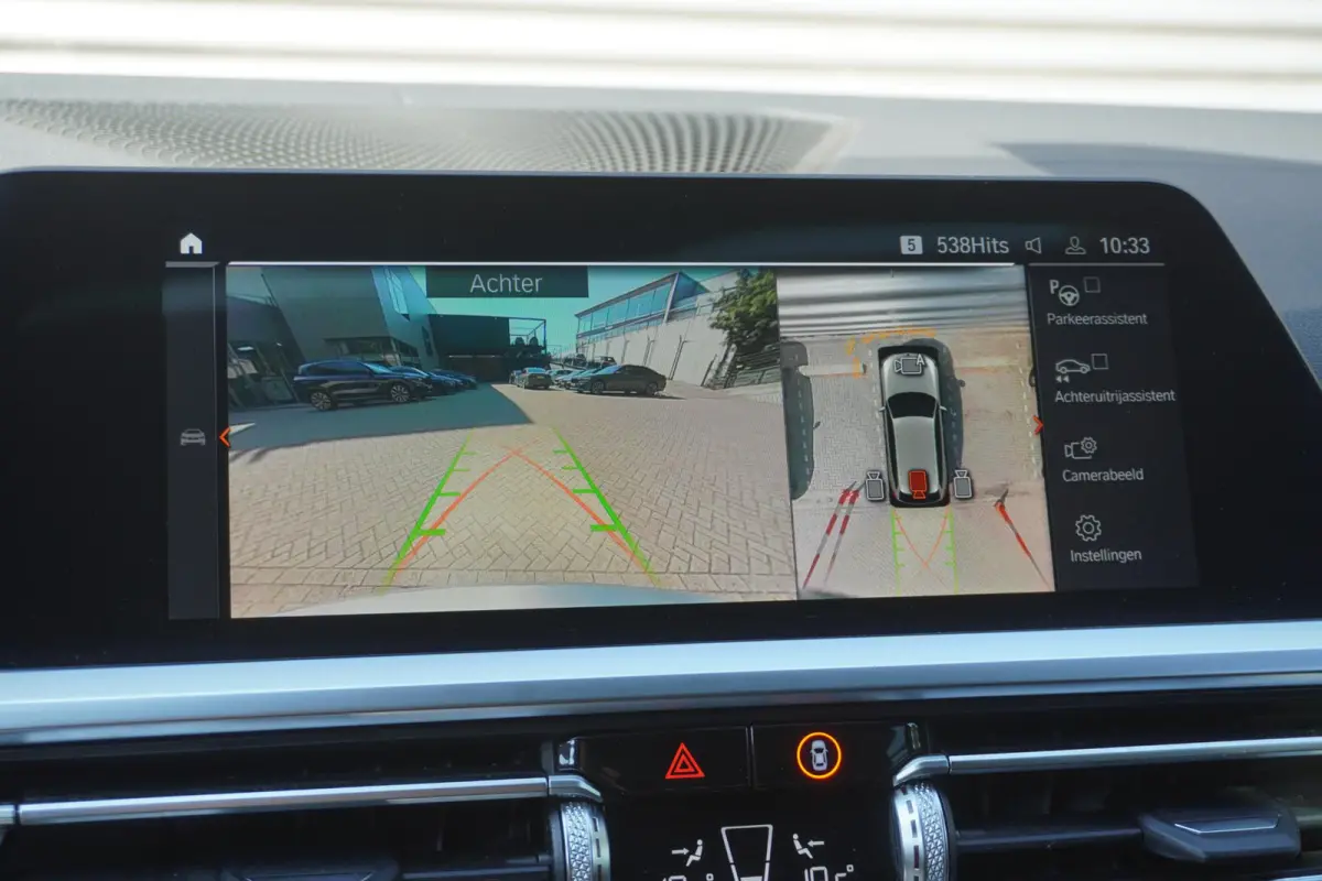 M340i xDrive High Executive | Parking Pack | Glazen panoramadak | HiFi System | Trekhaak met elektrisch wegklapbare kogel | BMW Head-Up Display | Lentevoordeel