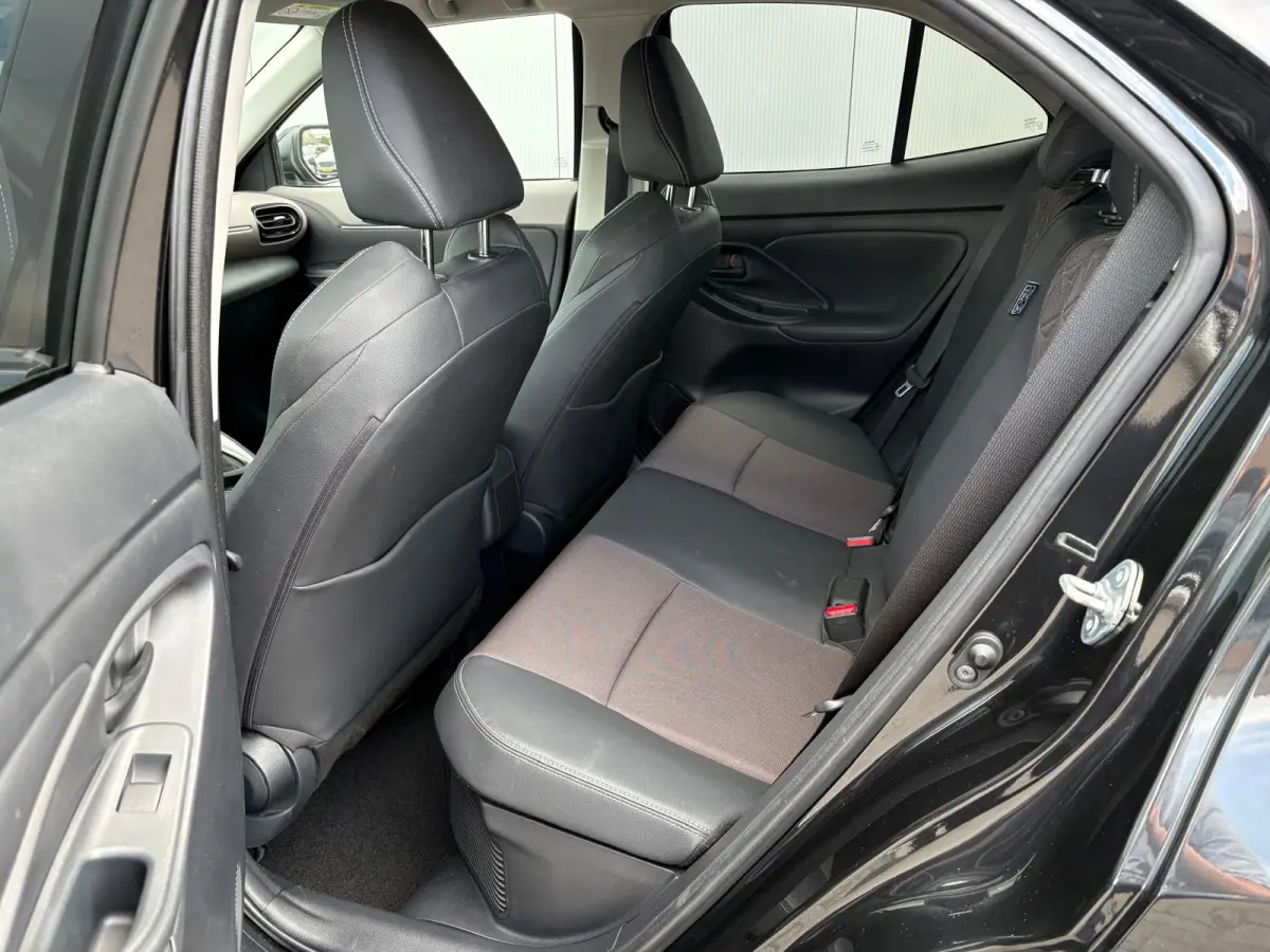 1.5 Hybrid Executive Navigatie/Camera/Elektr.-klep/Stoelverwarming