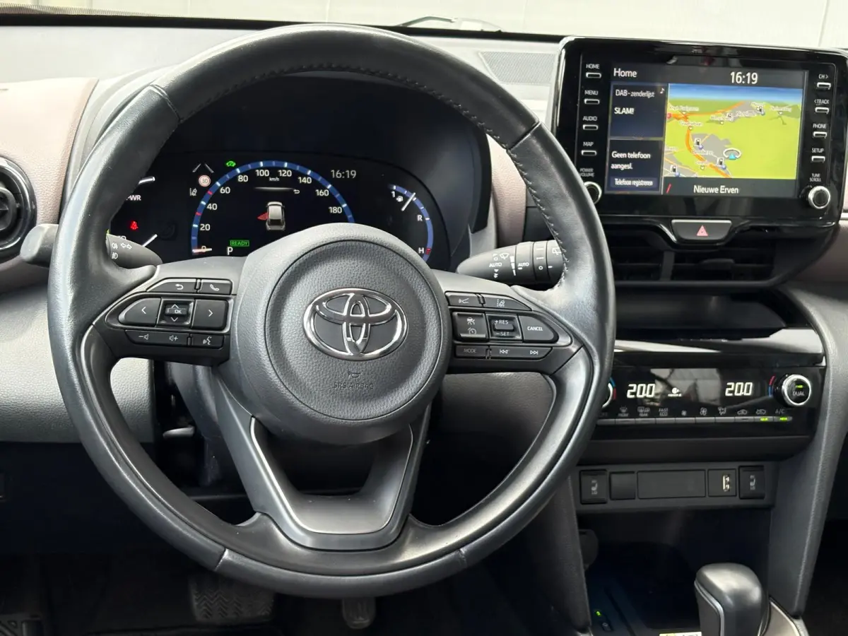 1.5 Hybrid Executive Navigatie/Camera/Elektr.-klep/Stoelverwarming