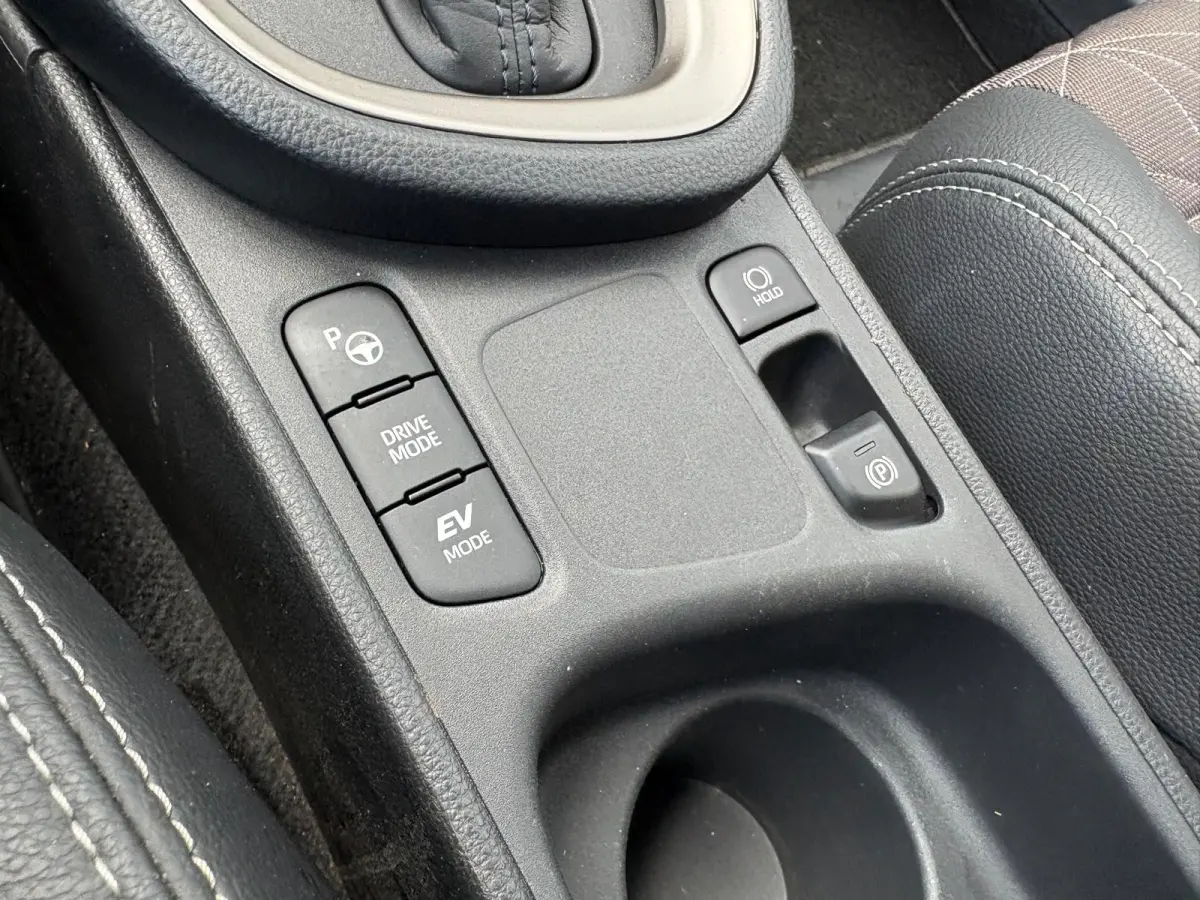 1.5 Hybrid Executive Navigatie/Camera/Elektr.-klep/Stoelverwarming