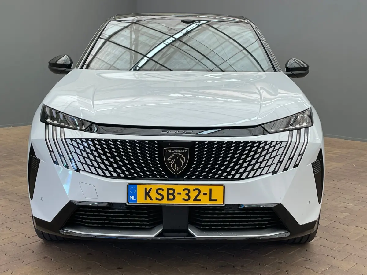 GT 73 kWh Panorama Dak | Rondomzicht Camera | 20" Lichtmetaal | Leder/Alcantara | Matrix LED | Elek. Achterklep | Achteruitrijcamera | Apple Carplay/Android Auto|telefoonintegratie premium |