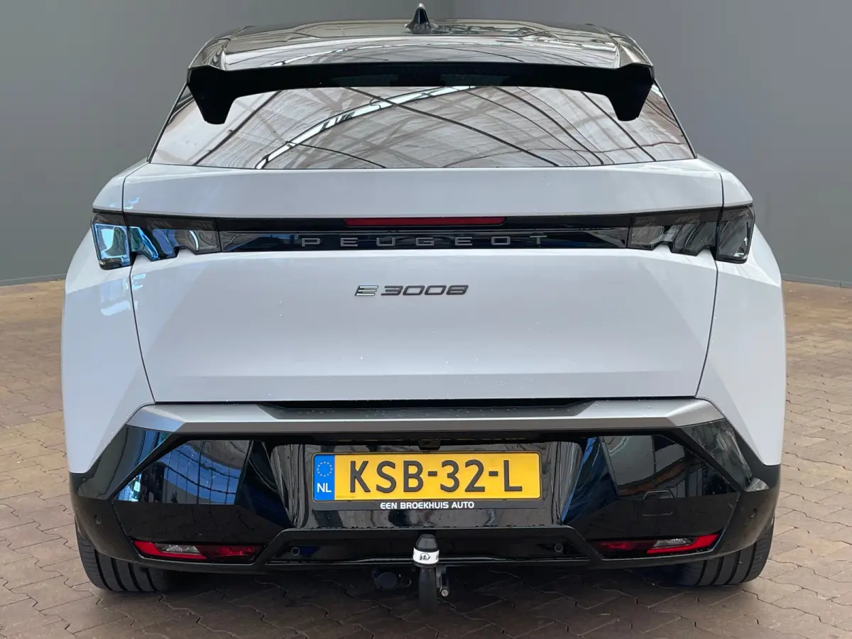 GT 73 kWh Panorama Dak | Rondomzicht Camera | 20" Lichtmetaal | Leder/Alcantara | Matrix LED | Elek. Achterklep | Achteruitrijcamera | Apple Carplay/Android Auto|telefoonintegratie premium |