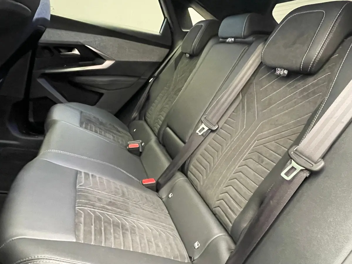 GT 73 kWh Panorama Dak | Rondomzicht Camera | 20" Lichtmetaal | Leder/Alcantara | Matrix LED | Elek. Achterklep | Achteruitrijcamera | Apple Carplay/Android Auto|telefoonintegratie premium |