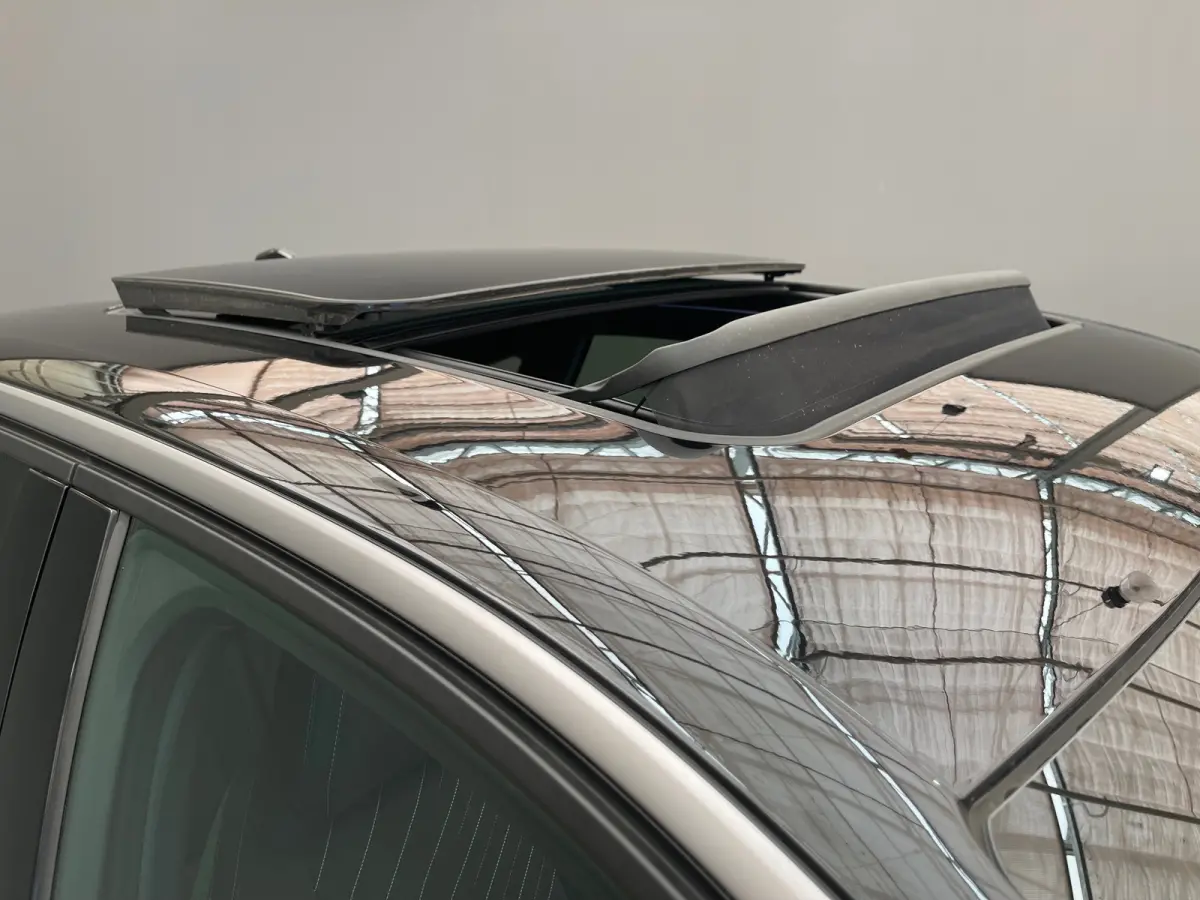 GT 73 kWh Panorama Dak | Rondomzicht Camera | 20" Lichtmetaal | Leder/Alcantara | Matrix LED | Elek. Achterklep | Achteruitrijcamera | Apple Carplay/Android Auto|telefoonintegratie premium |