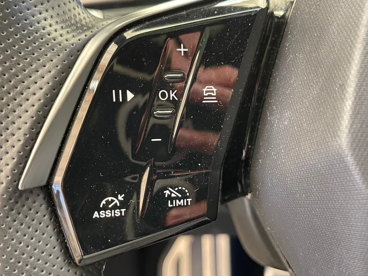 GT 73 kWh Panorama Dak | Rondomzicht Camera | 20" Lichtmetaal | Leder/Alcantara | Matrix LED | Elek. Achterklep | Achteruitrijcamera | Apple Carplay/Android Auto|telefoonintegratie premium |