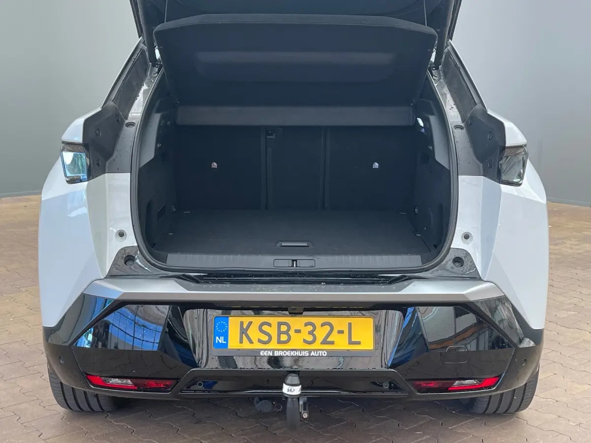 GT 73 kWh Panorama Dak | Rondomzicht Camera | 20" Lichtmetaal | Leder/Alcantara | Matrix LED | Elek. Achterklep | Achteruitrijcamera | Apple Carplay/Android Auto|telefoonintegratie premium |