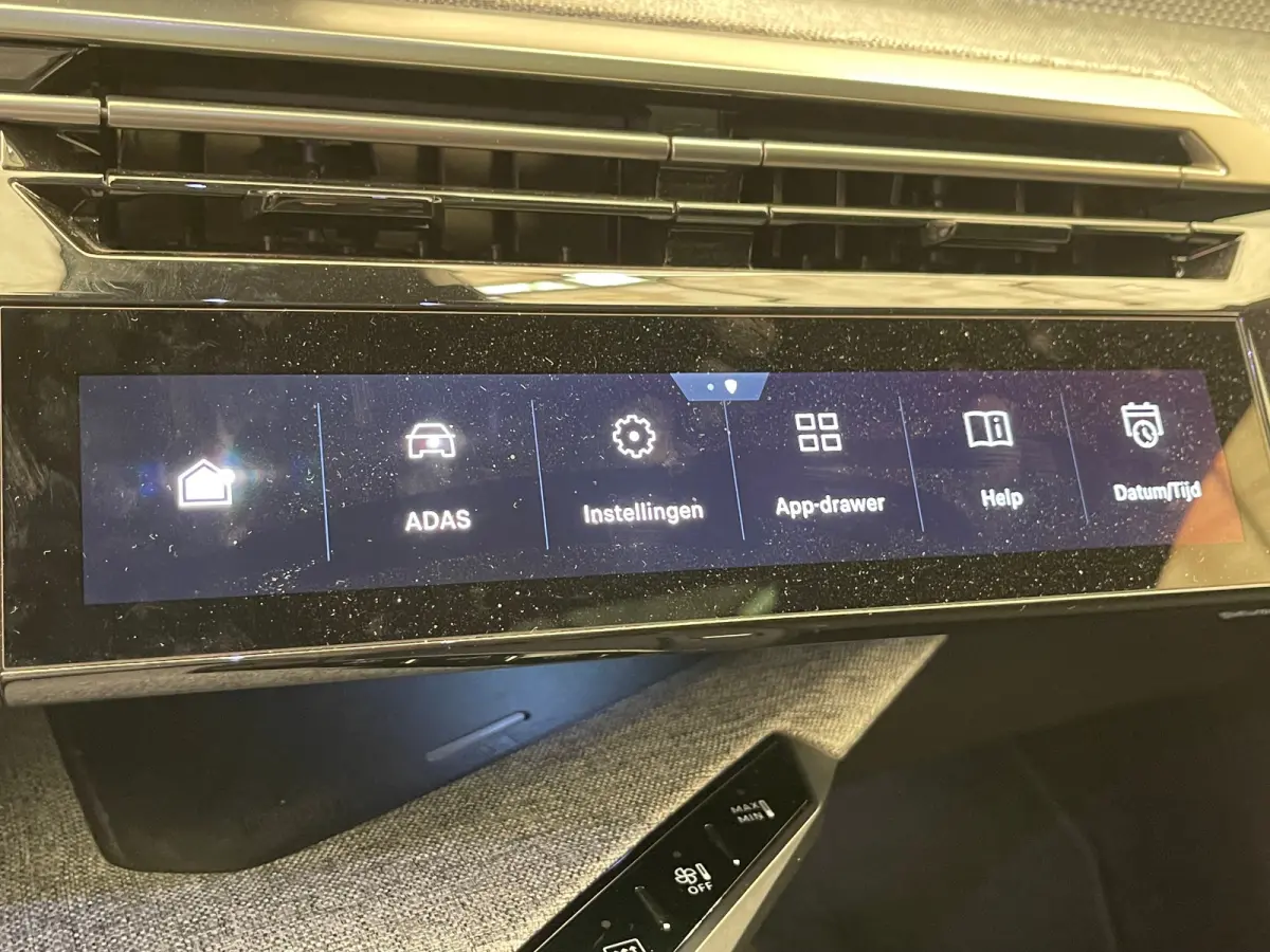 GT 73 kWh Panorama Dak | Rondomzicht Camera | 20" Lichtmetaal | Leder/Alcantara | Matrix LED | Elek. Achterklep | Achteruitrijcamera | Apple Carplay/Android Auto|telefoonintegratie premium |