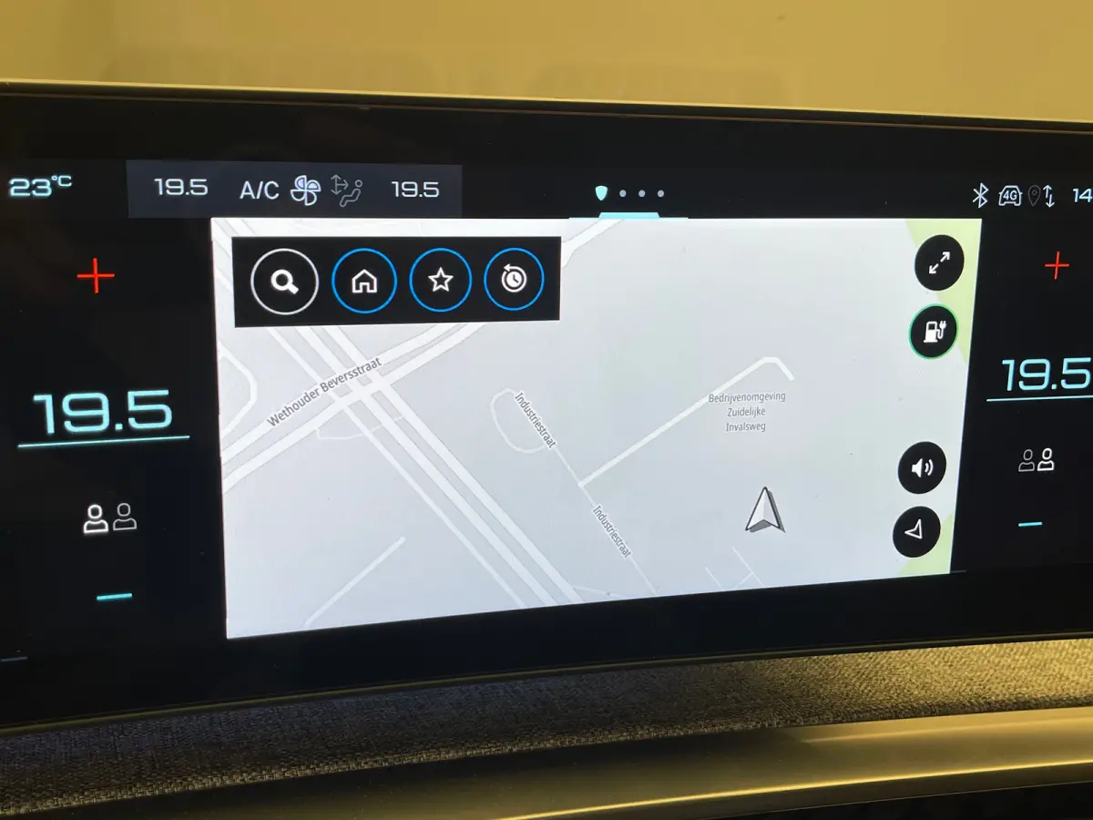 GT 73 kWh Panorama Dak | Rondomzicht Camera | 20" Lichtmetaal | Leder/Alcantara | Matrix LED | Elek. Achterklep | Achteruitrijcamera | Apple Carplay/Android Auto|telefoonintegratie premium |