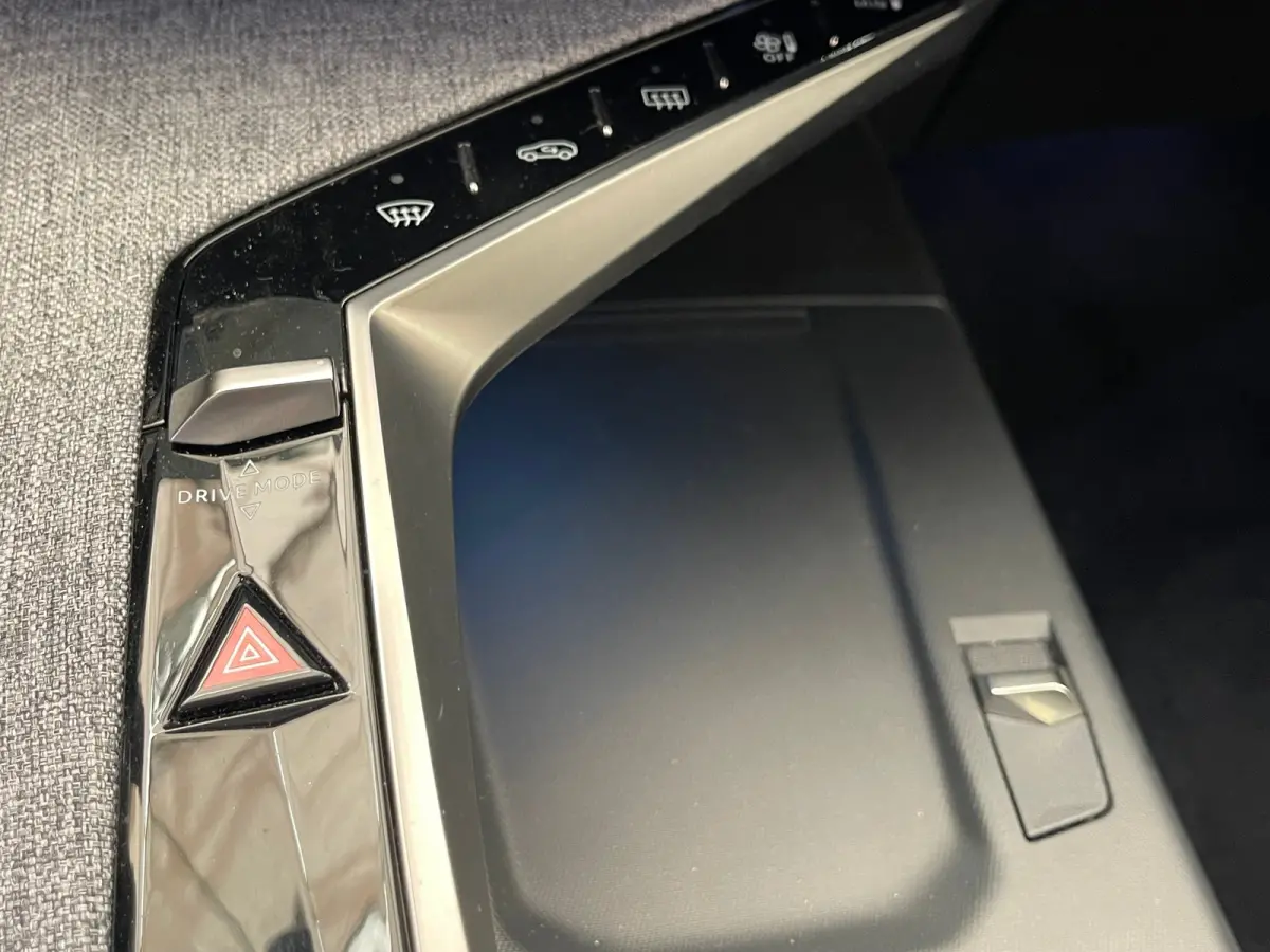 GT 73 kWh Panorama Dak | Rondomzicht Camera | 20" Lichtmetaal | Leder/Alcantara | Matrix LED | Elek. Achterklep | Achteruitrijcamera | Apple Carplay/Android Auto|telefoonintegratie premium |