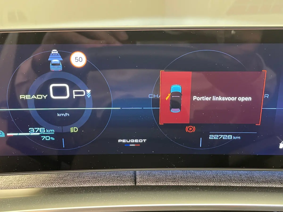 GT 73 kWh Panorama Dak | Rondomzicht Camera | 20" Lichtmetaal | Leder/Alcantara | Matrix LED | Elek. Achterklep | Achteruitrijcamera | Apple Carplay/Android Auto|telefoonintegratie premium |