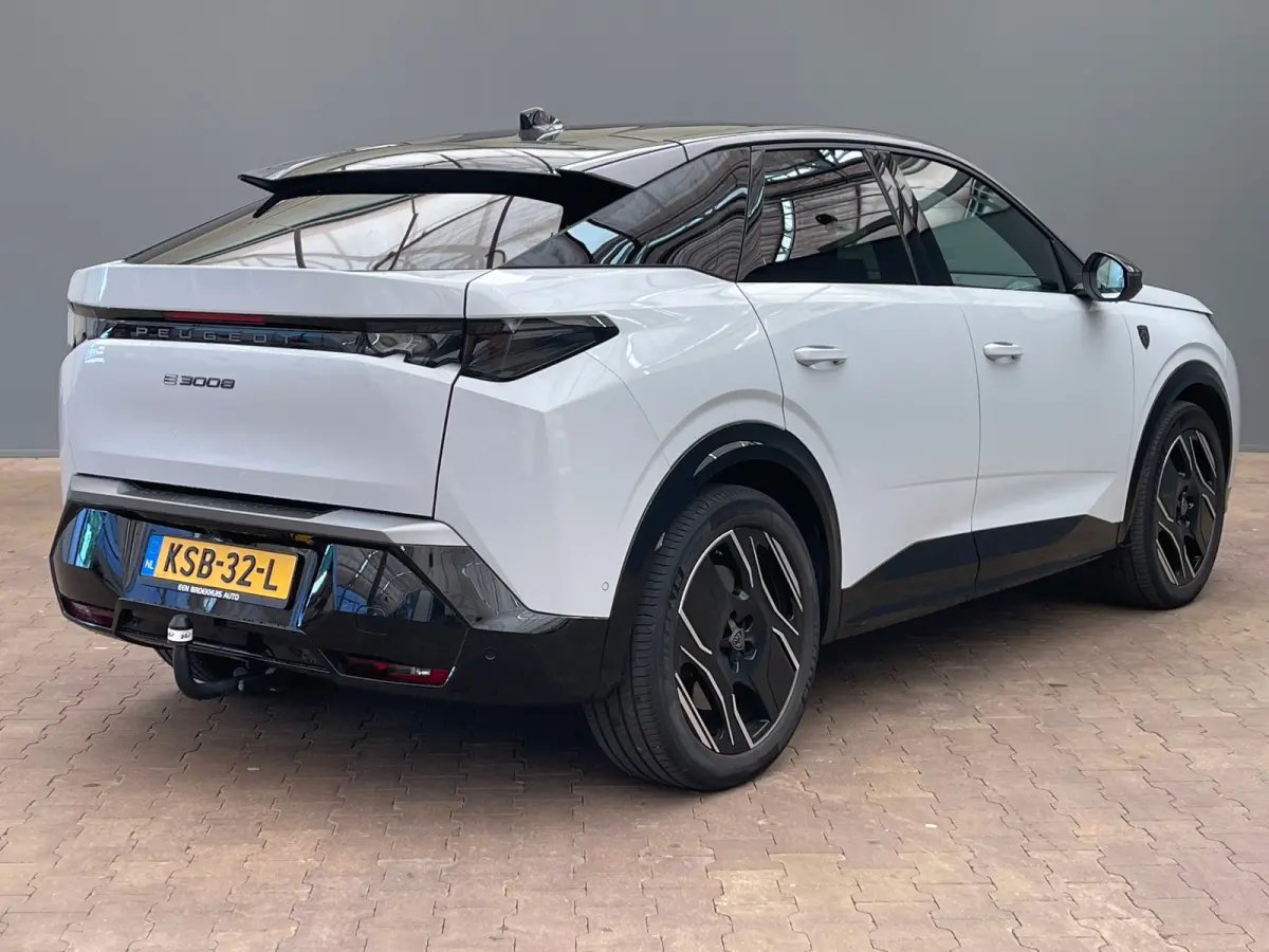 GT 73 kWh Panorama Dak | Rondomzicht Camera | 20" Lichtmetaal | Leder/Alcantara | Matrix LED | Elek. Achterklep | Achteruitrijcamera | Apple Carplay/Android Auto|telefoonintegratie premium |