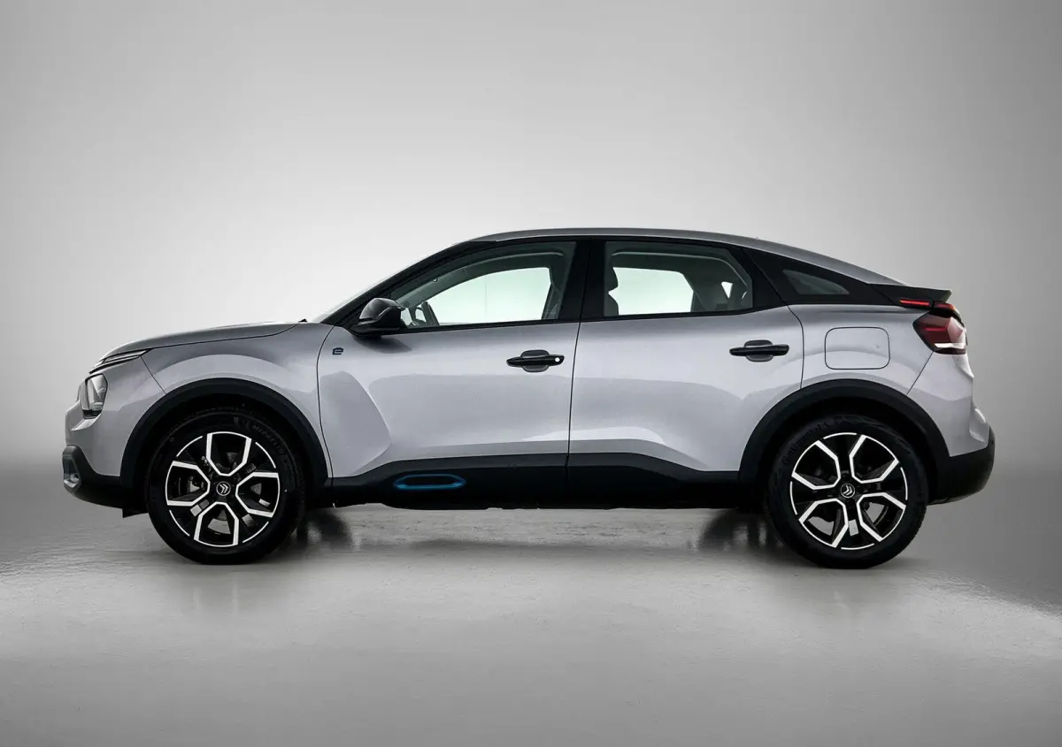 Feel 50 kWh | Automaat | Accu 94% | Climate control | Cruise control | Parkeersensoren | Lane assist | DAB | Apple carplay | Android auto | Lichtmetalen velgen |