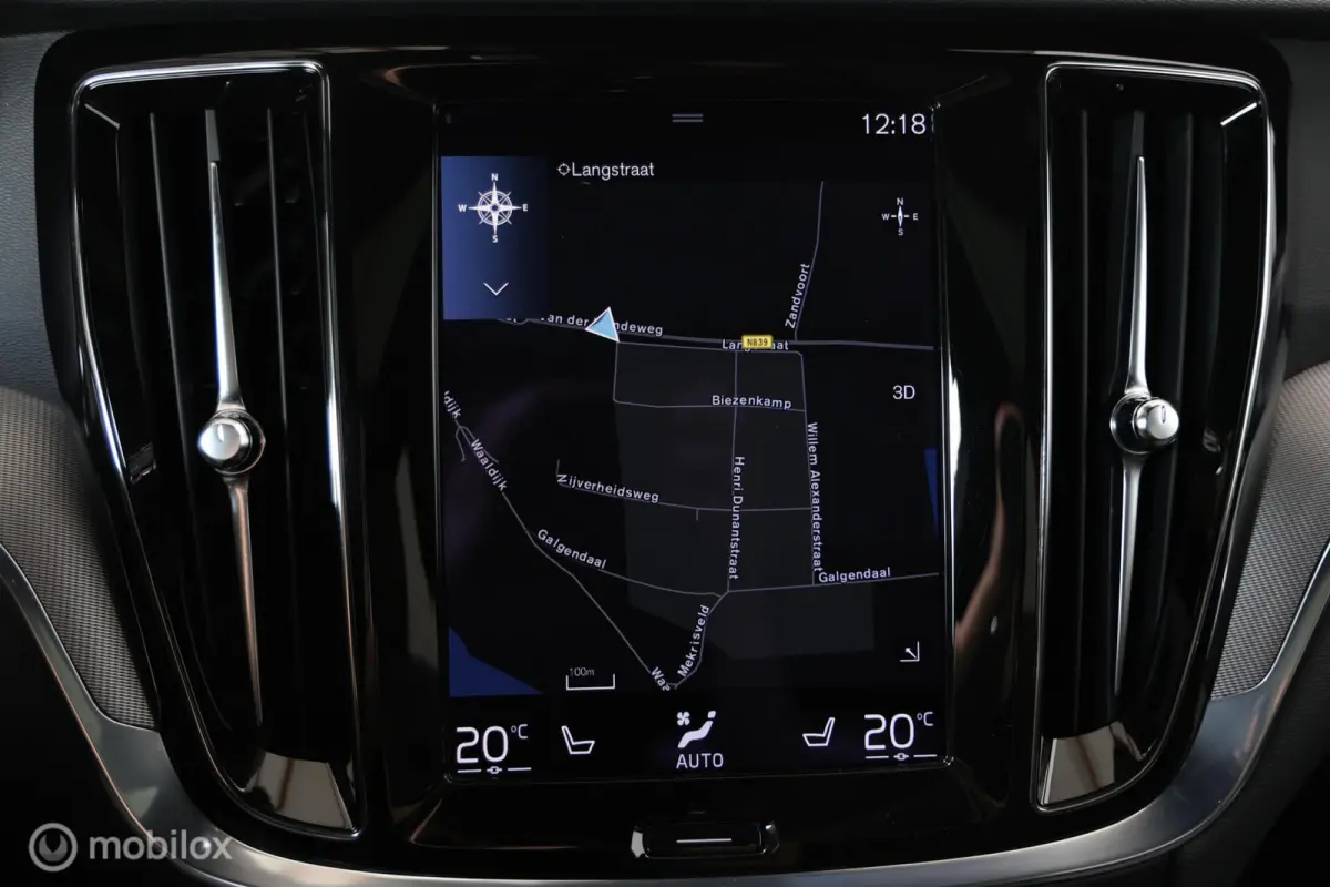 2.0 T6 Recharge AWD R-Design - Pano - B&W audio - Semi-elektrische trekhaak
