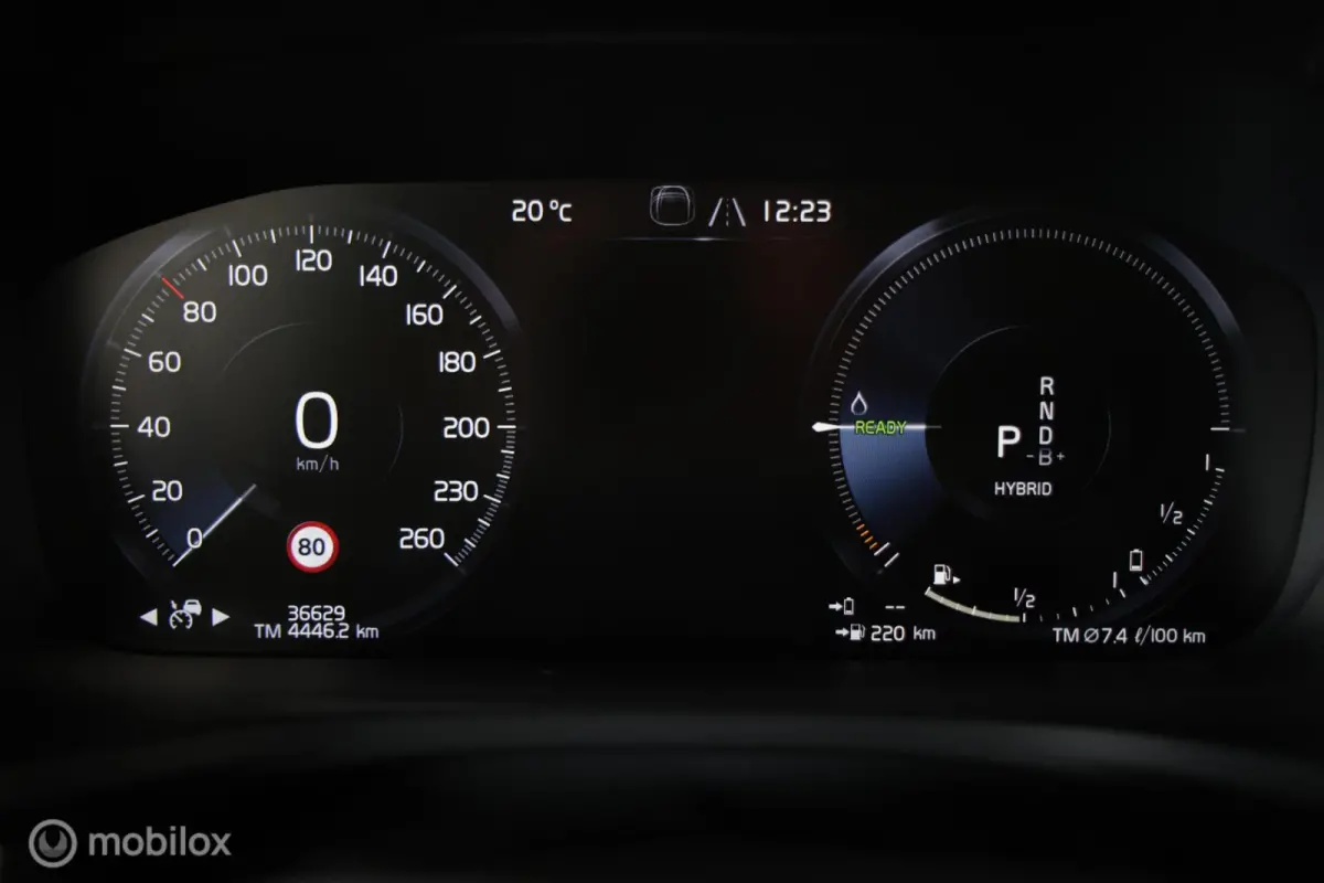 2.0 T6 Recharge AWD R-Design - Pano - B&W audio - Semi-elektrische trekhaak