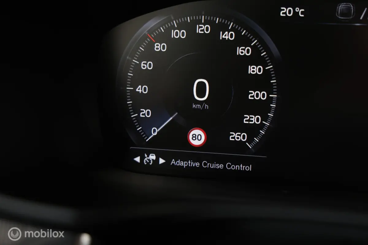 2.0 T6 Recharge AWD R-Design - Pano - B&W audio - Semi-elektrische trekhaak
