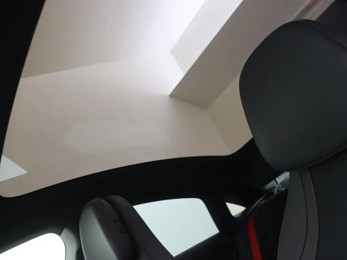 250+ Launch Edition 85.5 kWh AMG Line /Winterpakket /Night-pakket /Distronic /Memory