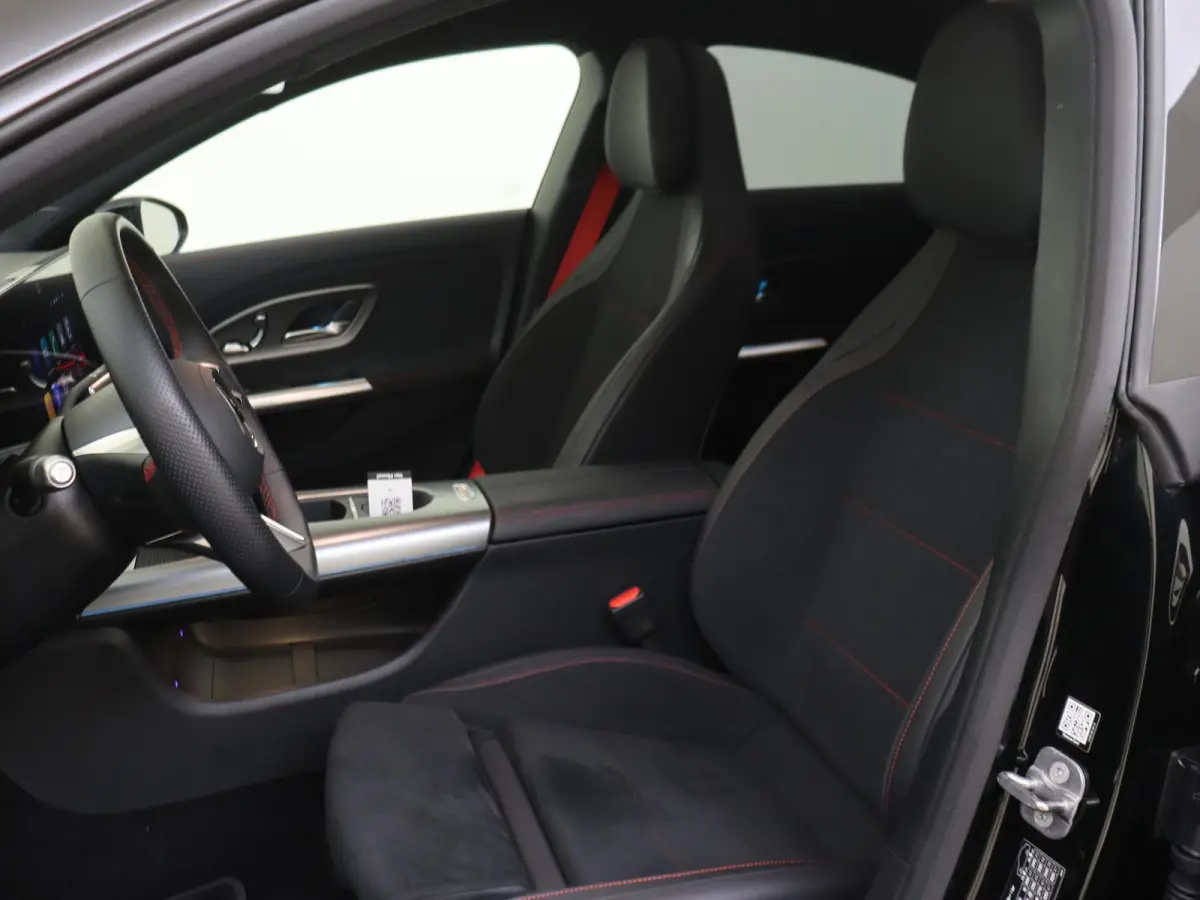 250+ Launch Edition 85.5 kWh AMG Line /Winterpakket /Night-pakket /Distronic /Memory