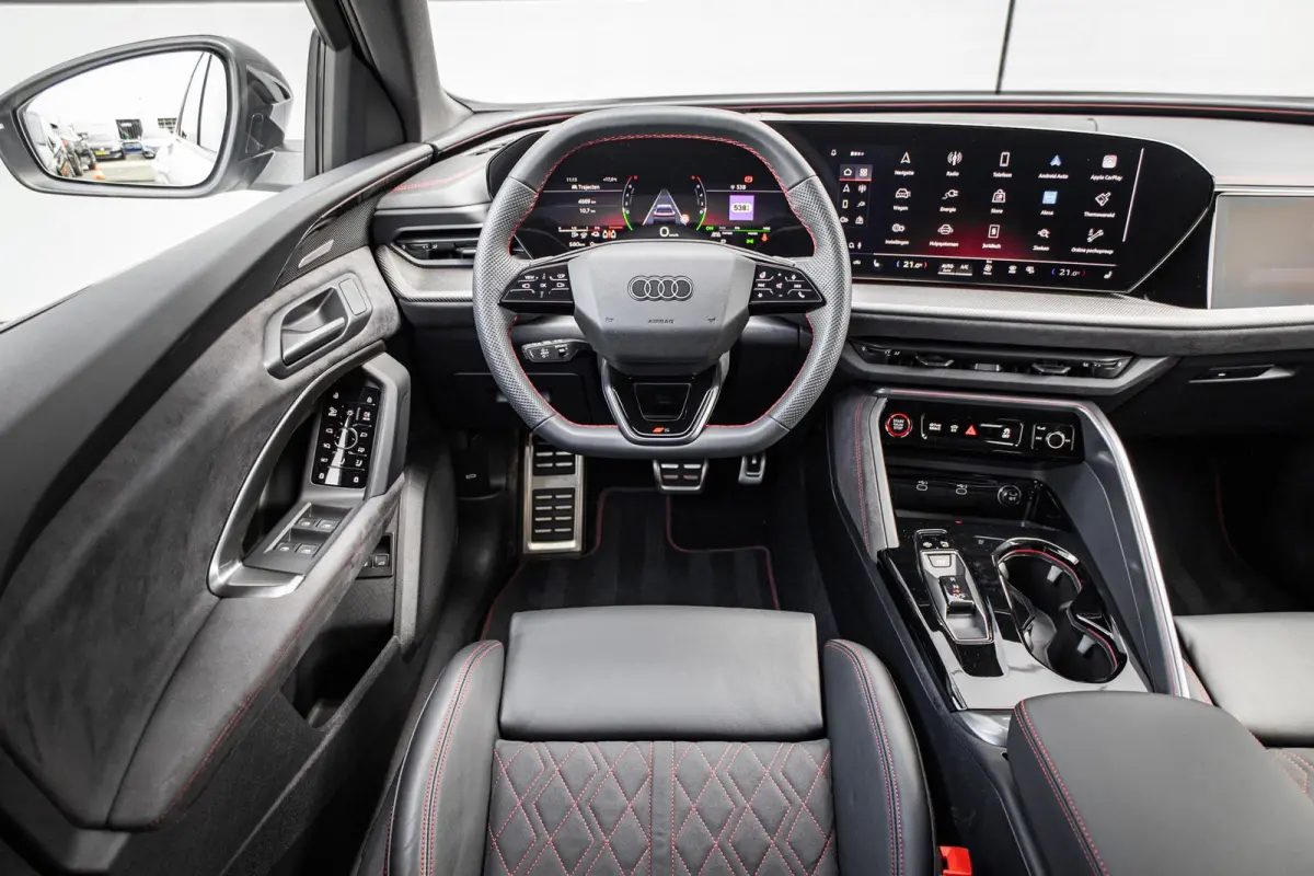 2.0 e-hybrid 367pk quattro S edition Competition | Panoramadak | B&O | 22" Velgen | Head-up | ACC | Tech Pro Pakket | 360 Camera