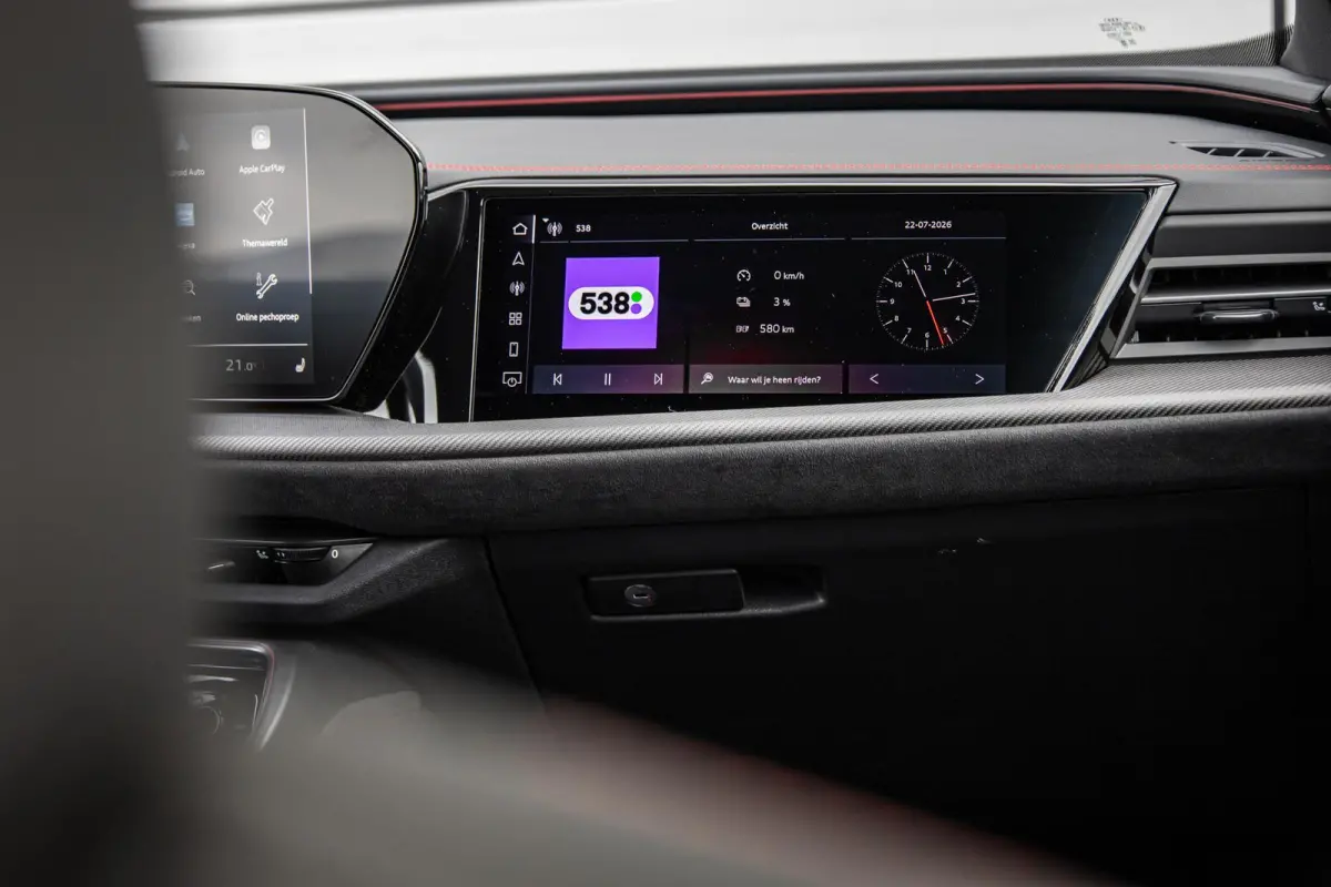 2.0 e-hybrid 367pk quattro S edition Competition | Panoramadak | B&O | 22" Velgen | Head-up | ACC | Tech Pro Pakket | 360 Camera