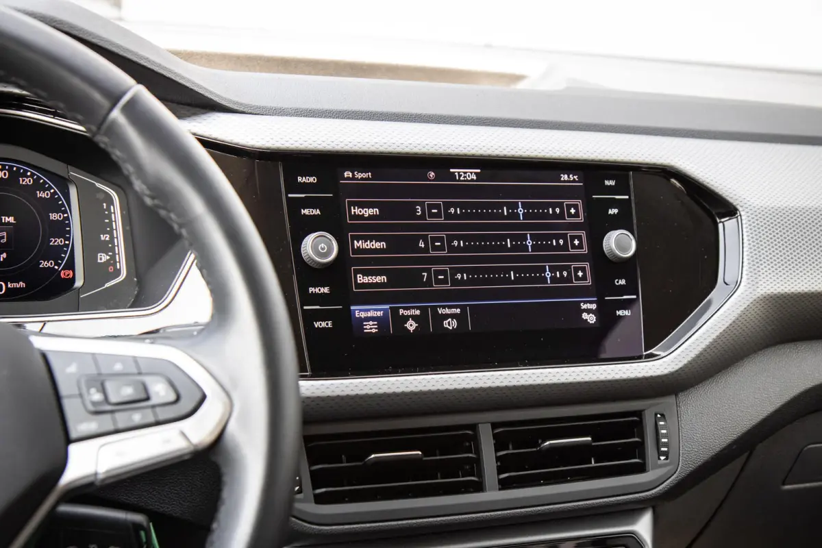 1.0 TSI 110pk DSG R-Line | 18" Velgen | Cruise Control Adaptief | Stoelverwarming