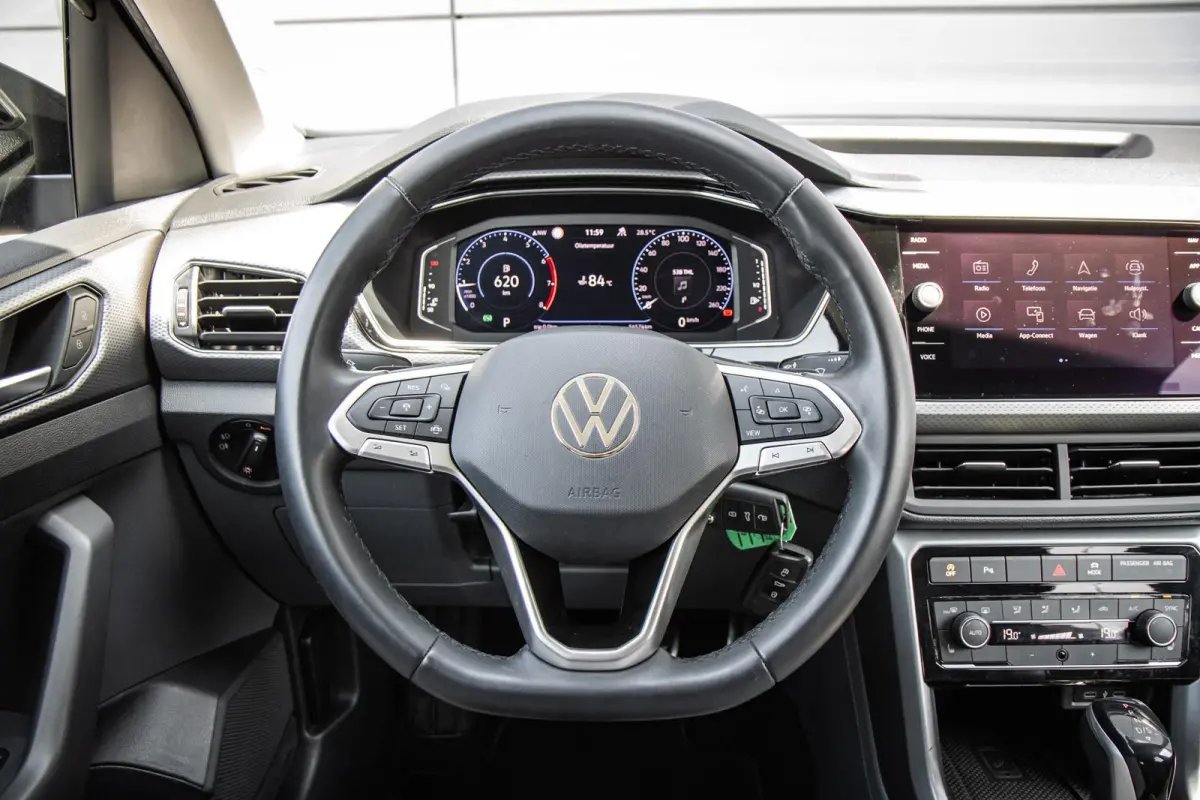 1.0 TSI 110pk DSG R-Line | 18" Velgen | Cruise Control Adaptief | Stoelverwarming