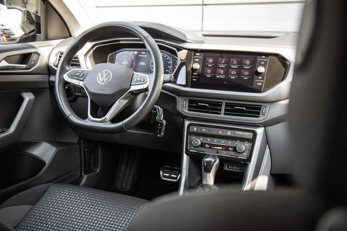 1.0 TSI 110pk DSG R-Line | 18" Velgen | Cruise Control Adaptief | Stoelverwarming