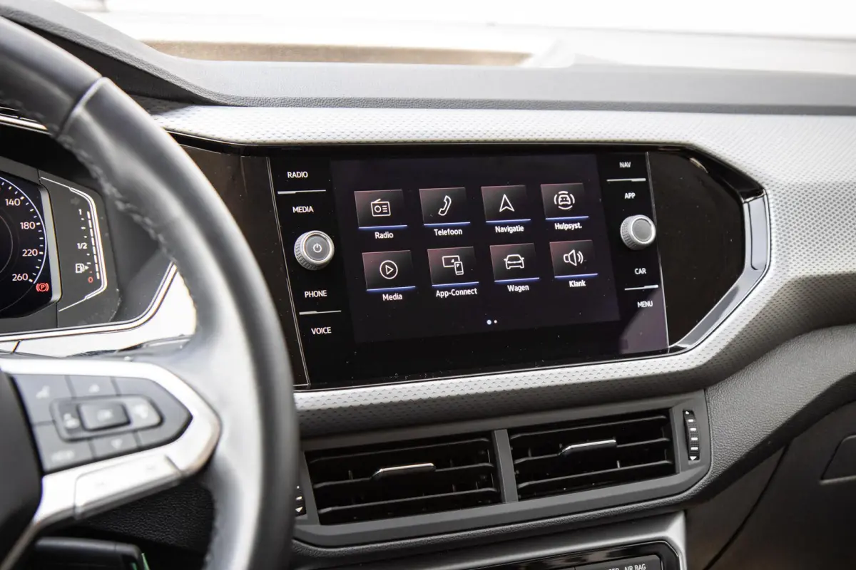 1.0 TSI 110pk DSG R-Line | 18" Velgen | Cruise Control Adaptief | Stoelverwarming