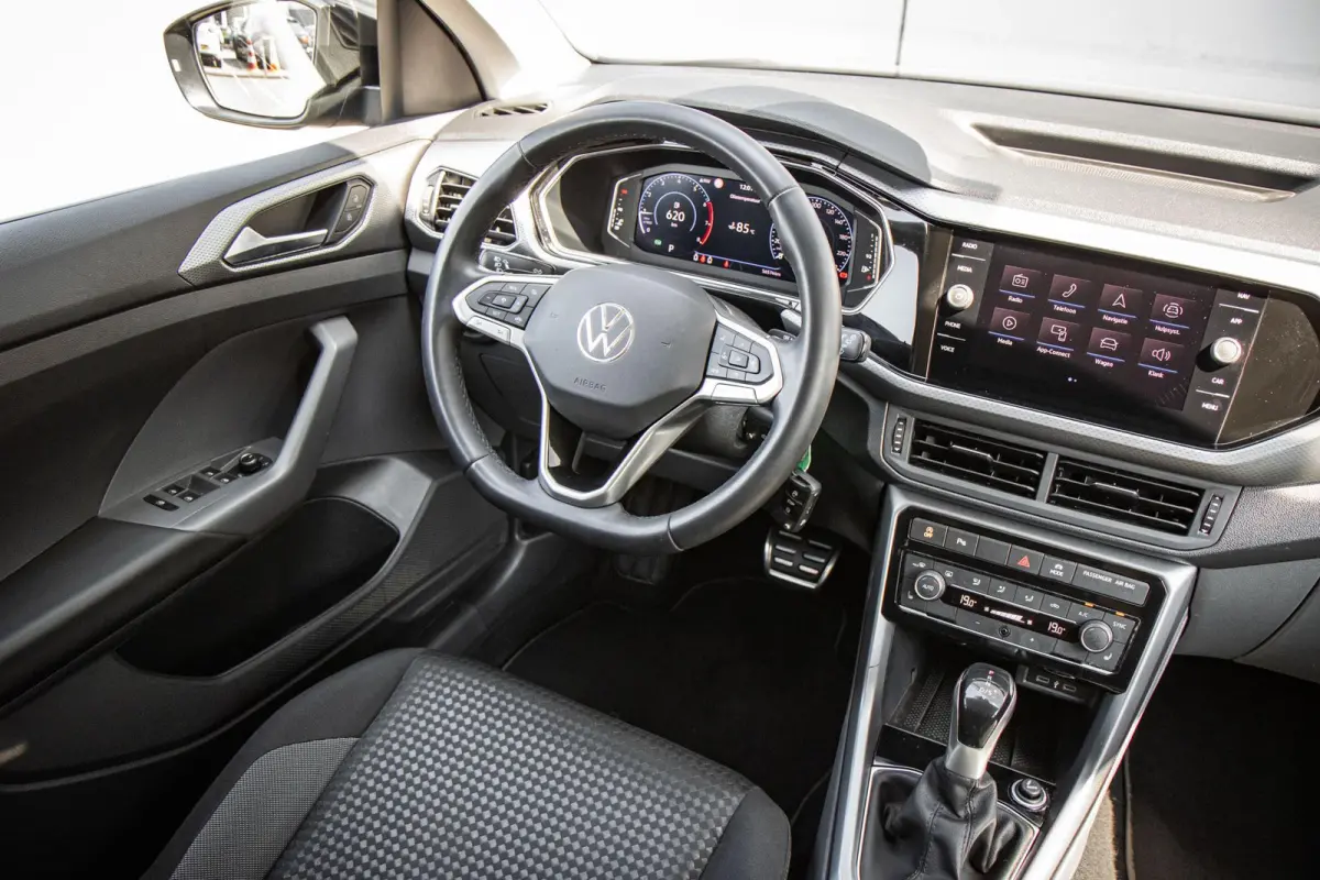 1.0 TSI 110pk DSG R-Line | 18" Velgen | Cruise Control Adaptief | Stoelverwarming
