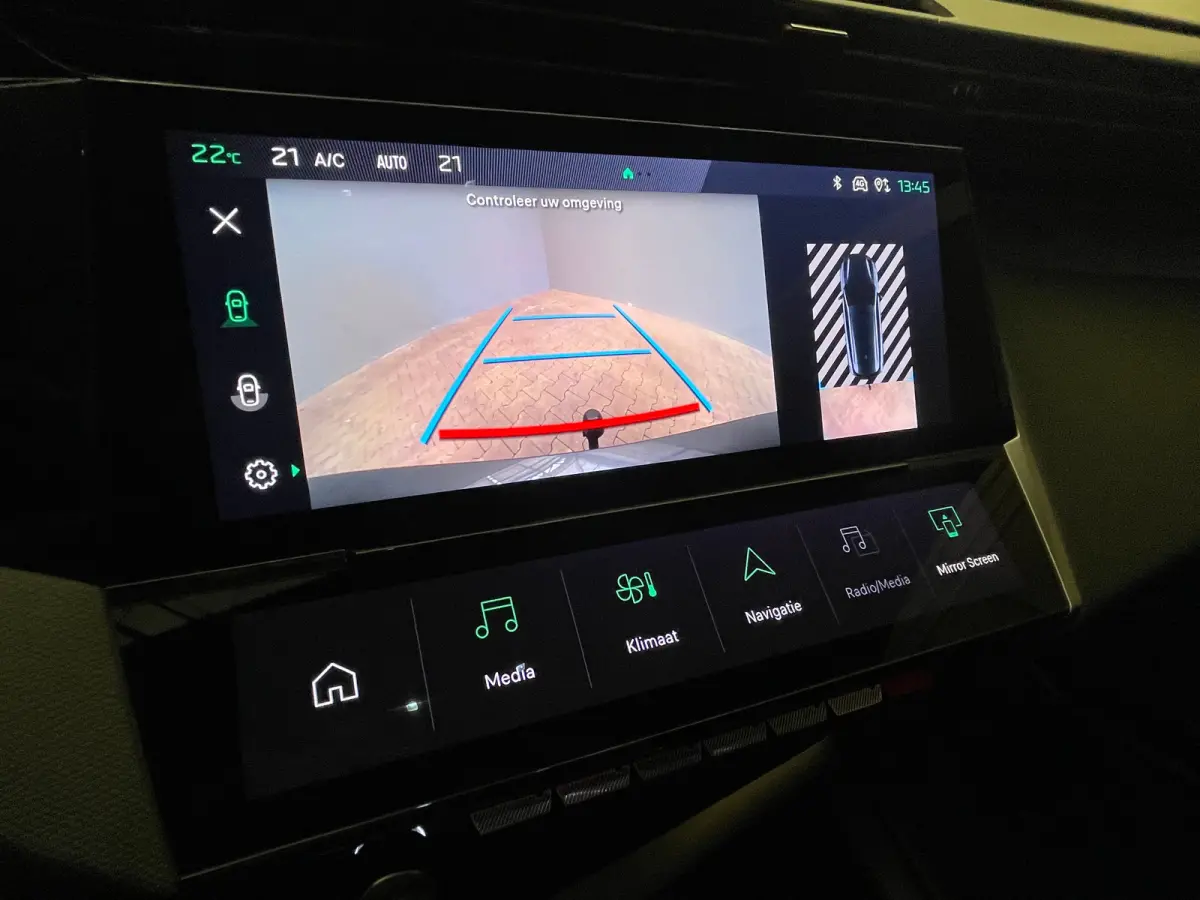 1.2 PureTech Allure Camera | Adaptieve Cruise | Parkeersensoren | 17" Lichtmetaal | Navigatie | Leder/Stof | Achteruitrijcamera | Apple Carplay/Android Auto|telefoonintegratie premium | Crui