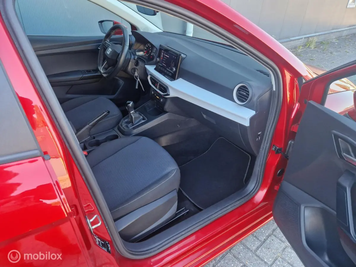 1.0 EcoTSI Style Business Intense
