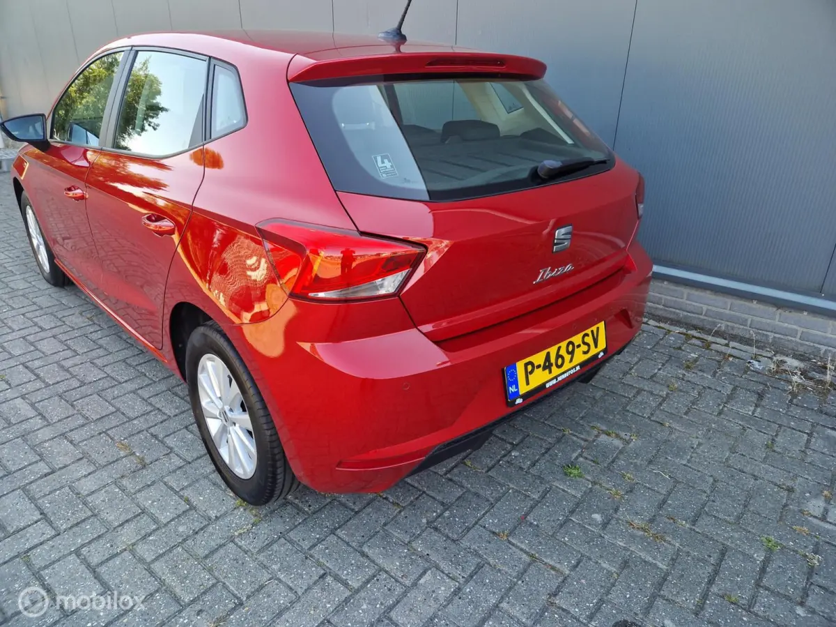 1.0 EcoTSI Style Business Intense